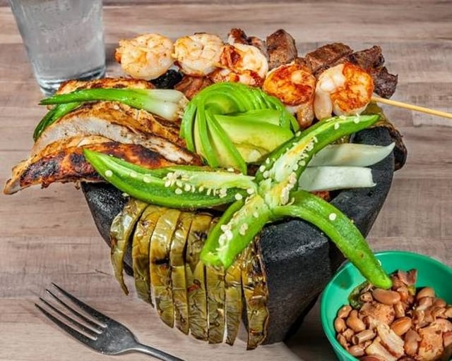 Chef Molcajete.